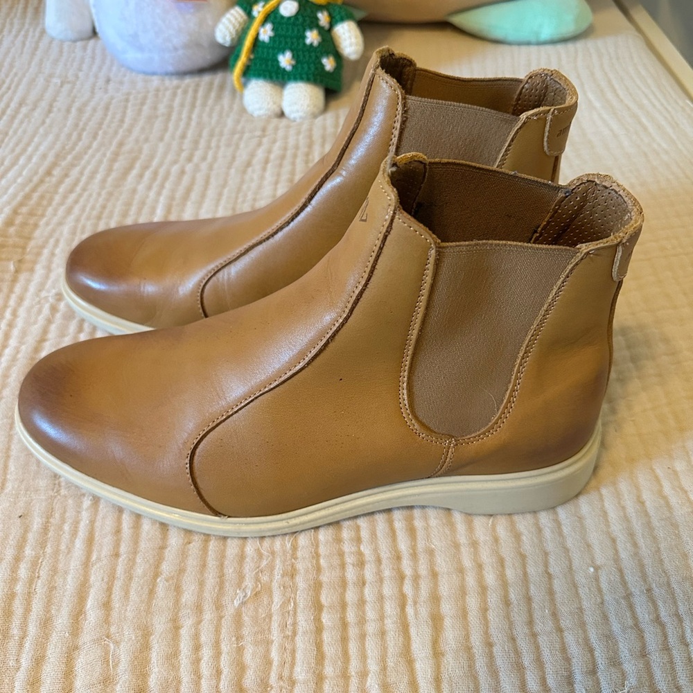 amberjack Chelsea Honey & Cream